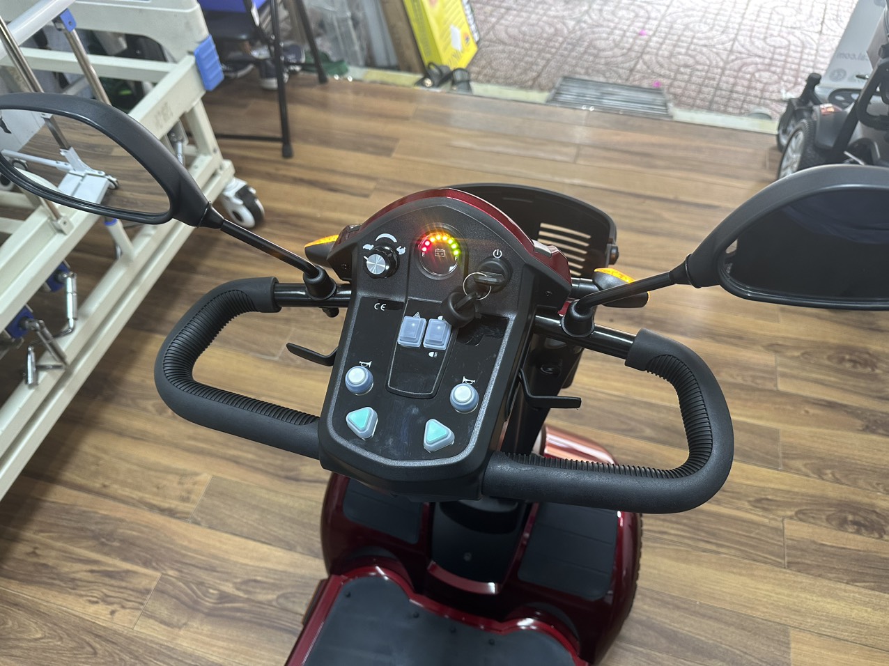 Xe lăn điện 4 bánh cao cấp POWER
