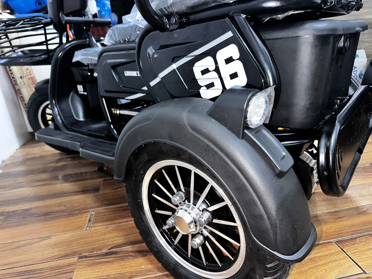 Xe điện 3 bánh s6